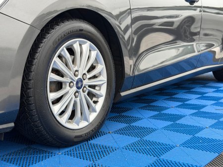 2019 Ford Focus - photo 12