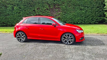2015 Audi A1 - photo 2