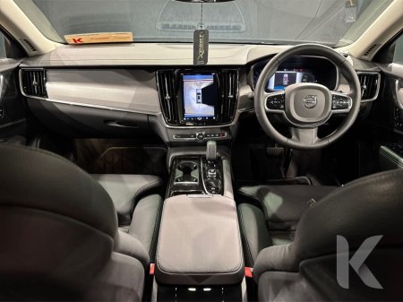 2023 Volvo V90 - photo 30