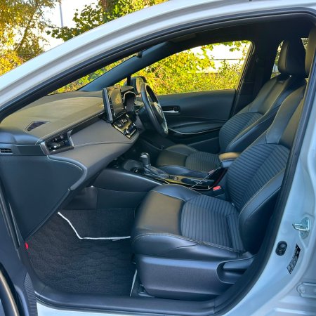 2020 Toyota Corolla - photo 16