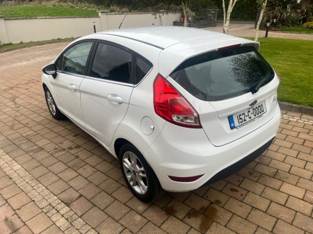 2015 Ford Fiesta - photo 4