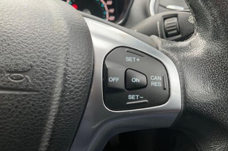 2017 Ford Fiesta - photo 31