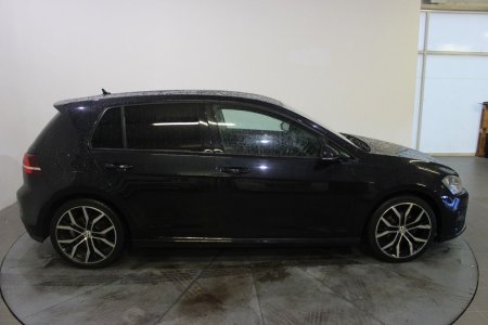 2017 Volkswagen Golf - photo 2