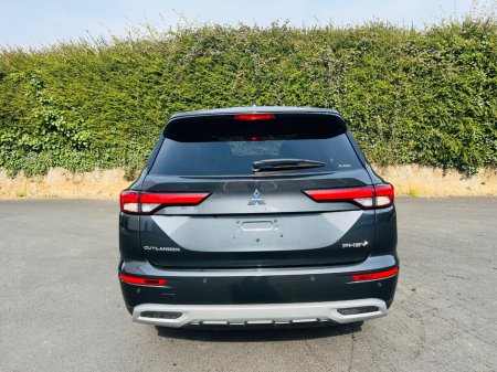 2024 Mitsubishi Outlander - photo 7