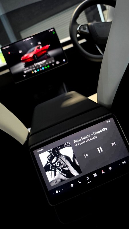 2024 Tesla Model 3 - photo 27