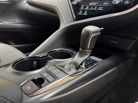 2019 Toyota Camry - photo 10