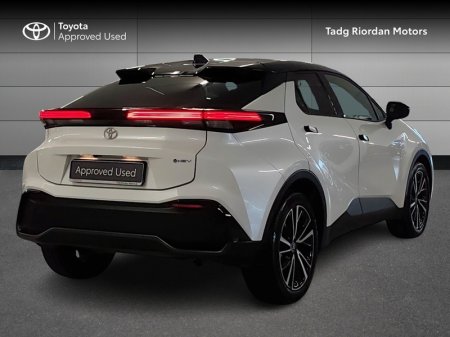 2024 Toyota C-HR - photo 2