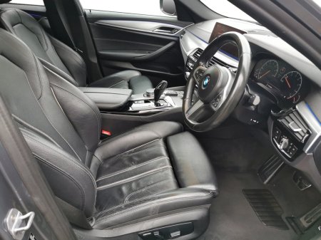 2019 BMW 5-Series - photo 9