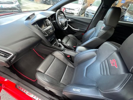 2018 Ford Focus - photo 20