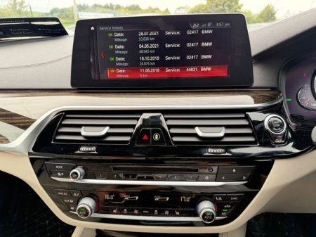 2018 BMW 5-Series - photo 10
