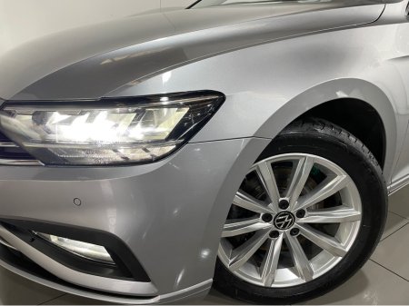 2022 Volkswagen Passat - photo 4