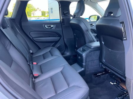 2025 Volvo XC60 - photo 10