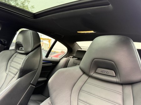 2021 BMW 5-Series - photo 21