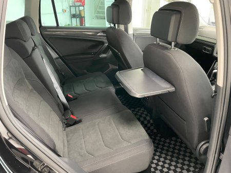 2020 Volkswagen Tiguan - photo 14
