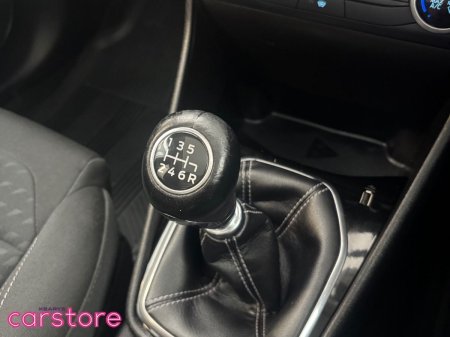 2018 Ford Fiesta - photo 16