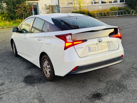 2022 Toyota Prius - photo 9
