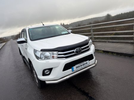 2020 Toyota Hilux - photo 3