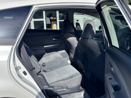 2012 Toyota Prius - photo 13