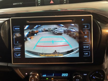 2020 Toyota Hilux - photo 16