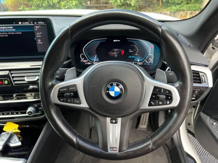 2021 BMW 5-Series - photo 4