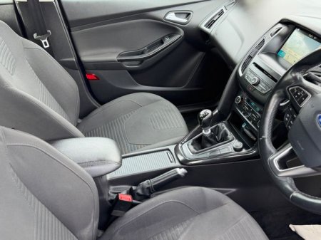 2017 Ford Focus - photo 8