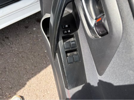 2013 Toyota Auris - photo 10