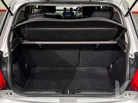 2022 Suzuki Swift - photo 23