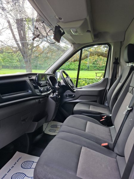 2022 Ford Transit - photo 9