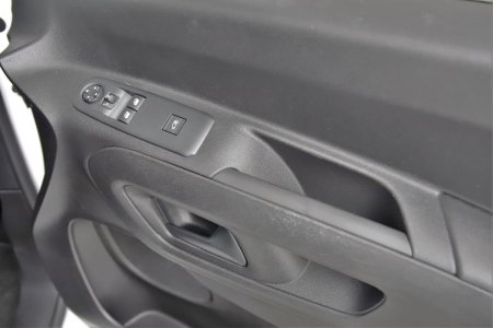 2021 Opel Combo - photo 20