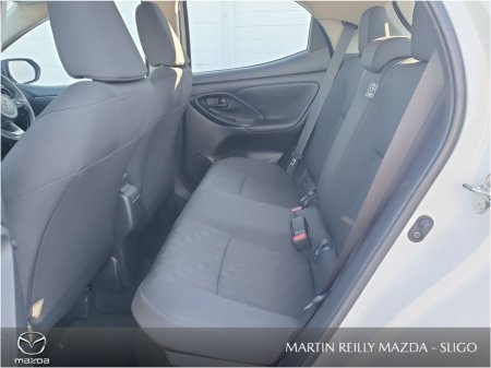 2025 Toyota Yaris - photo 8