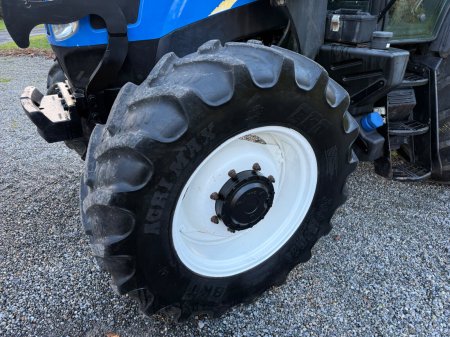 2013 New Holland T6.120 - photo 11