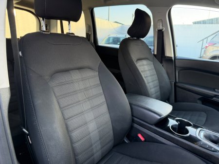 2017 Ford Galaxy - photo 12