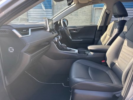 2021 Toyota RAV4 - photo 6