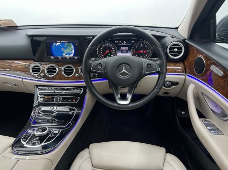 2017 Mercedes-Benz E-Class - photo 9