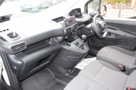 2022 Peugeot Partner - photo 10