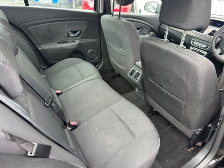 2011 Renault Fluence - photo 26