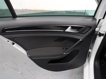2017 Volkswagen Golf - photo 32