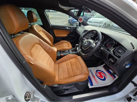 2014 Volkswagen Golf - photo 2