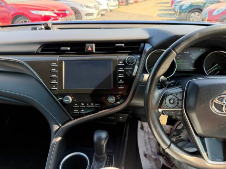 2019 Toyota Camry - photo 17