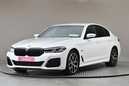 2023 BMW 5-Series - photo 3