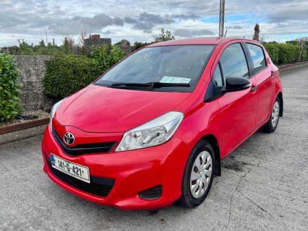 2014 Toyota Yaris - photo 2