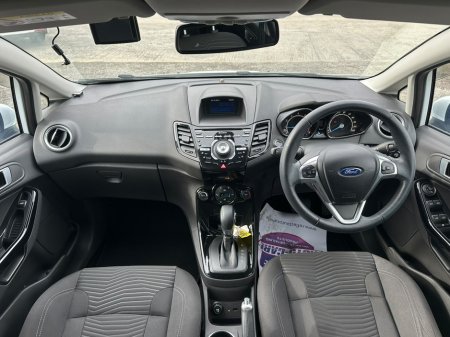 2015 Ford Fiesta - photo 15