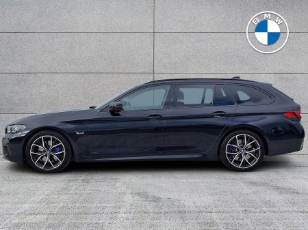 2023 BMW 5-Series - photo 3