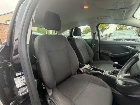 2015 Ford Focus - photo 12