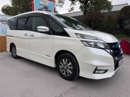 2019 Nissan Serena - photo 2