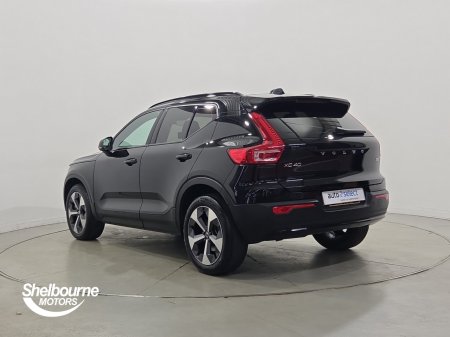 2025 Volvo XC40 - photo 2