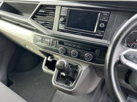 2020 Volkswagen Transporter - photo 24