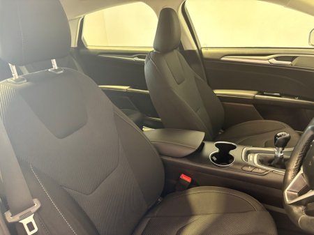 2017 Ford Mondeo - photo 12