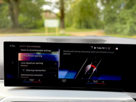 2023 BMW 3-Series - photo 43