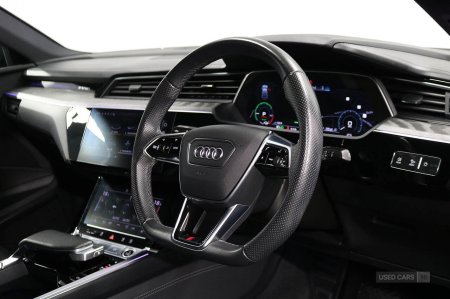 2022 Audi e-tron - photo 18